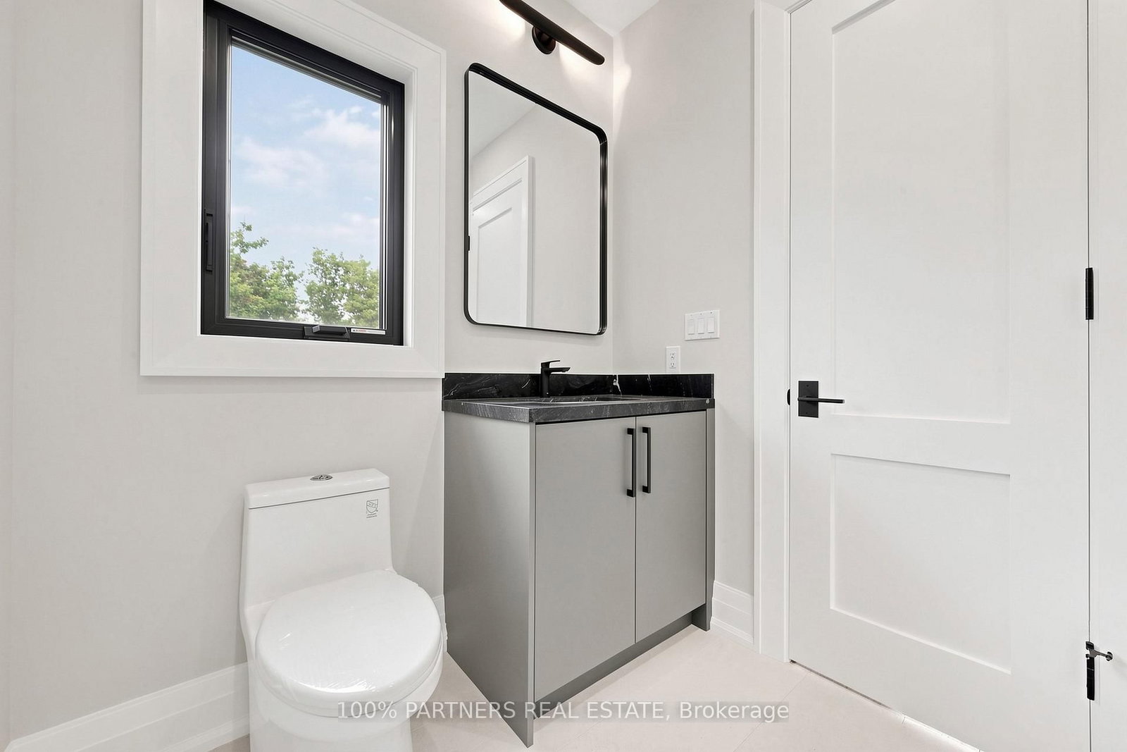 160 Lawrence Avenue • Richmond Hill, ON photo 38