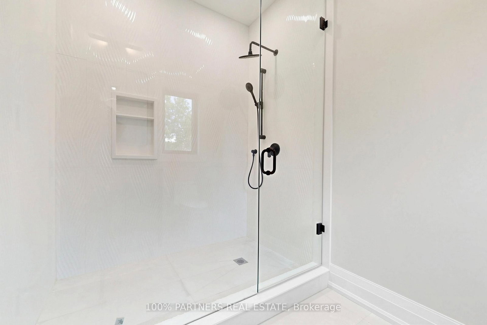 160 Lawrence Avenue • Richmond Hill, ON photo 39