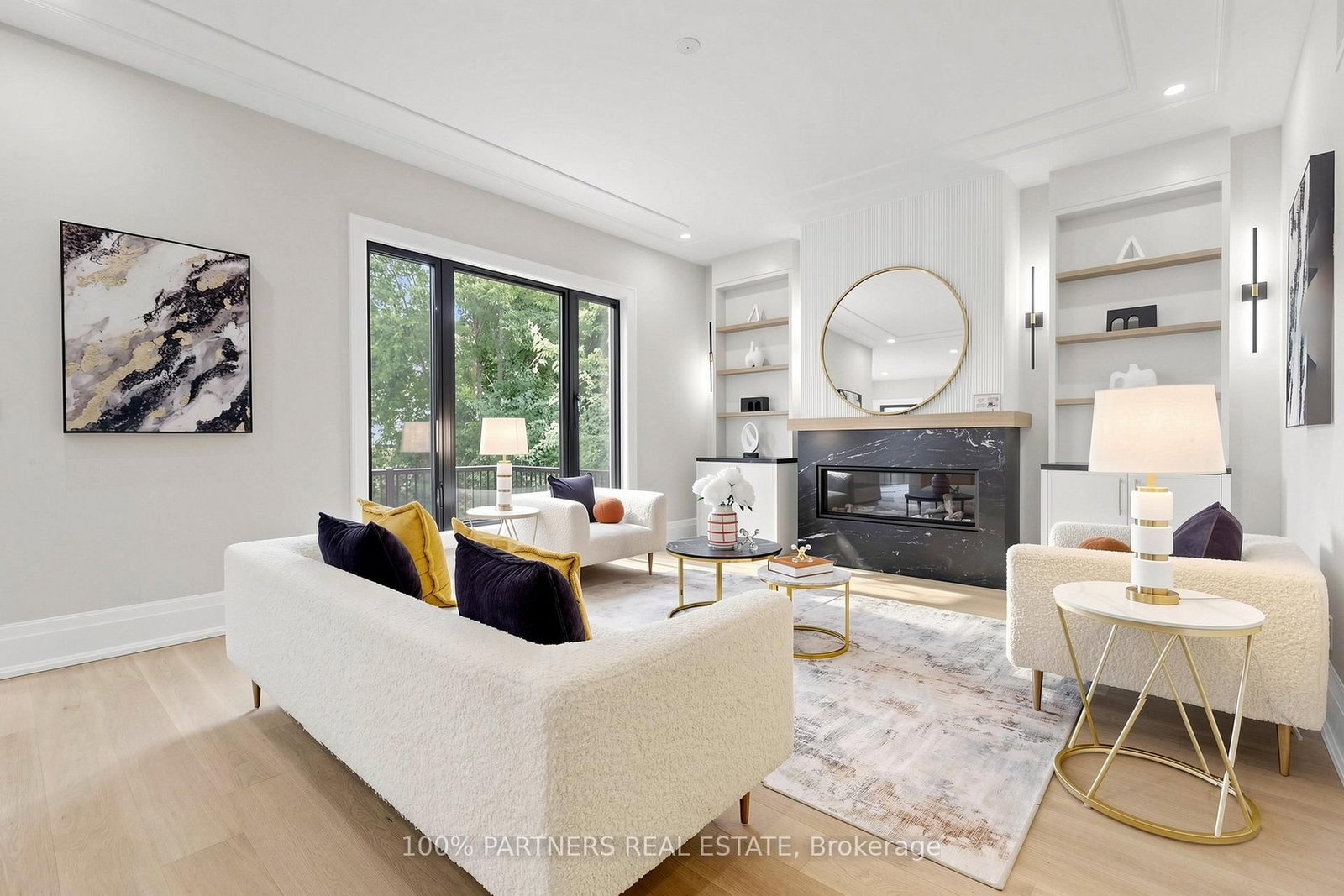 160 Lawrence Avenue • Richmond Hill, ON photo 9