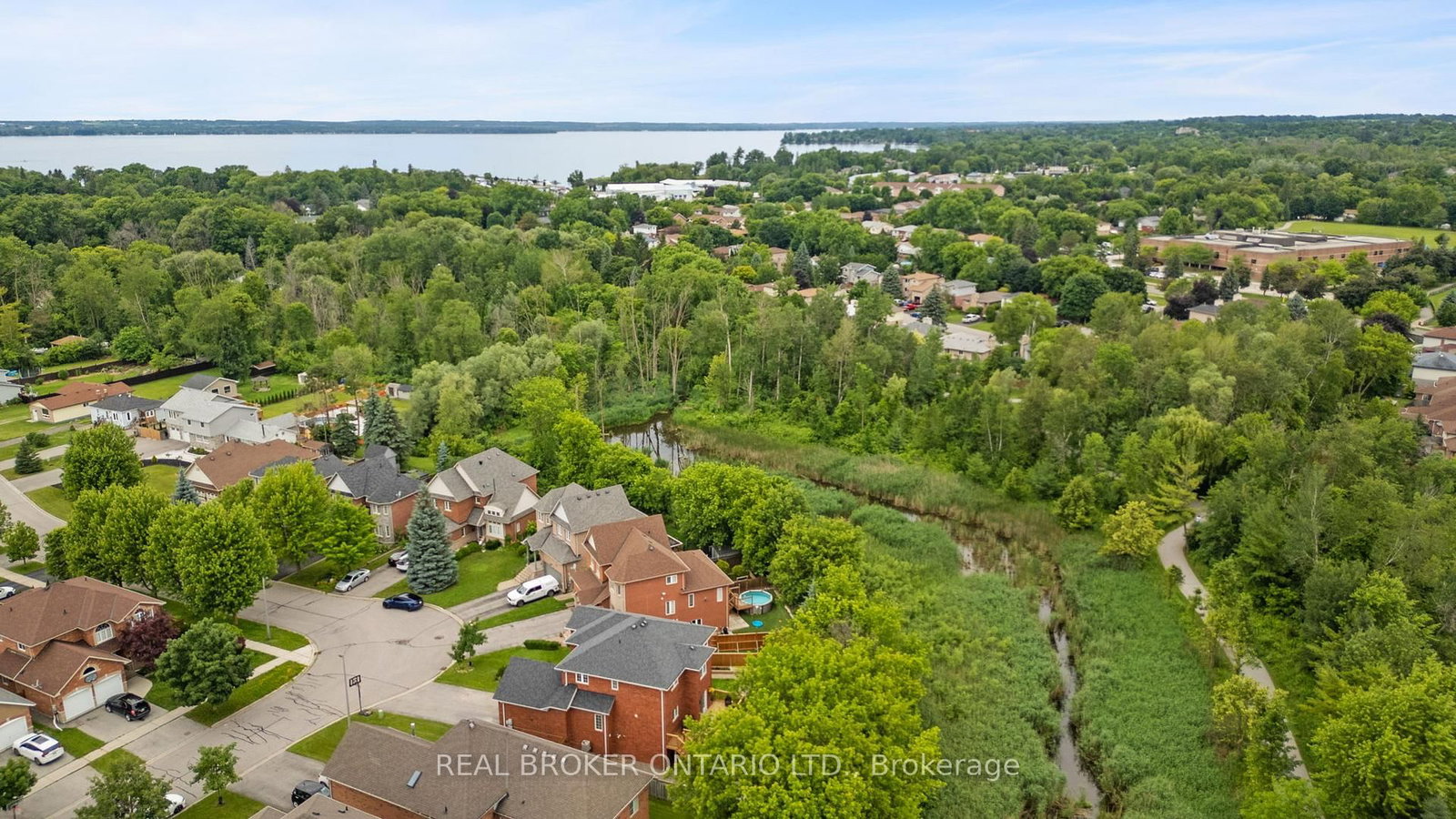 118 Bayview Avenue • Georgina, ON photo 1