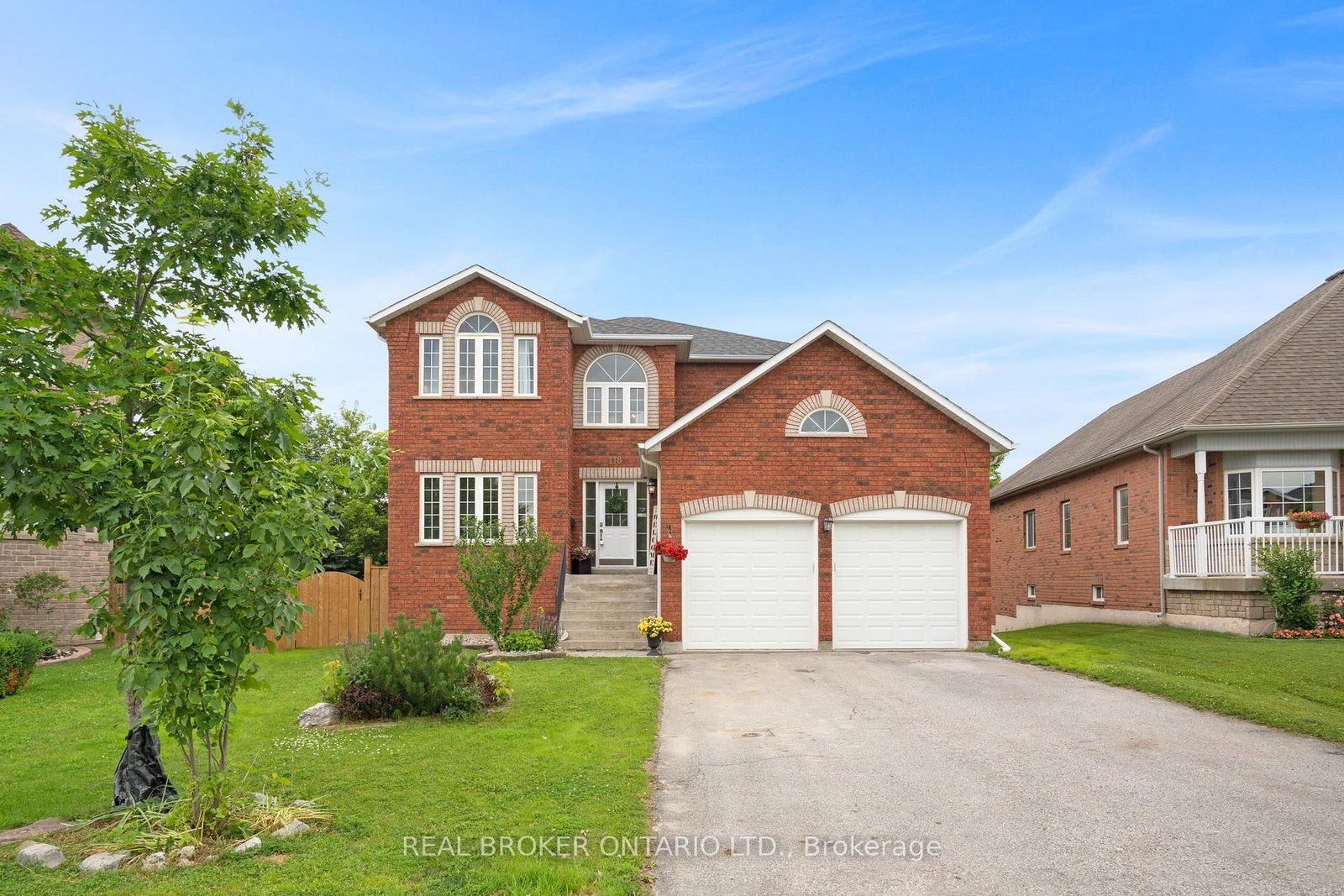 118 Bayview Avenue • Georgina, ON photo 2