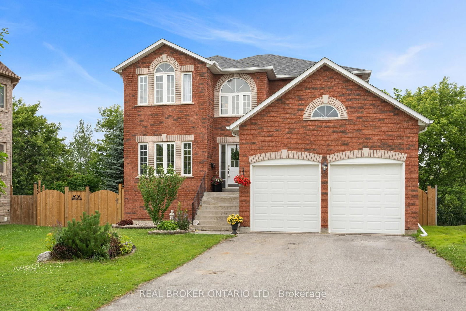 118 Bayview Avenue • Georgina, ON photo 4