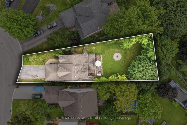 11 Sherie Drive