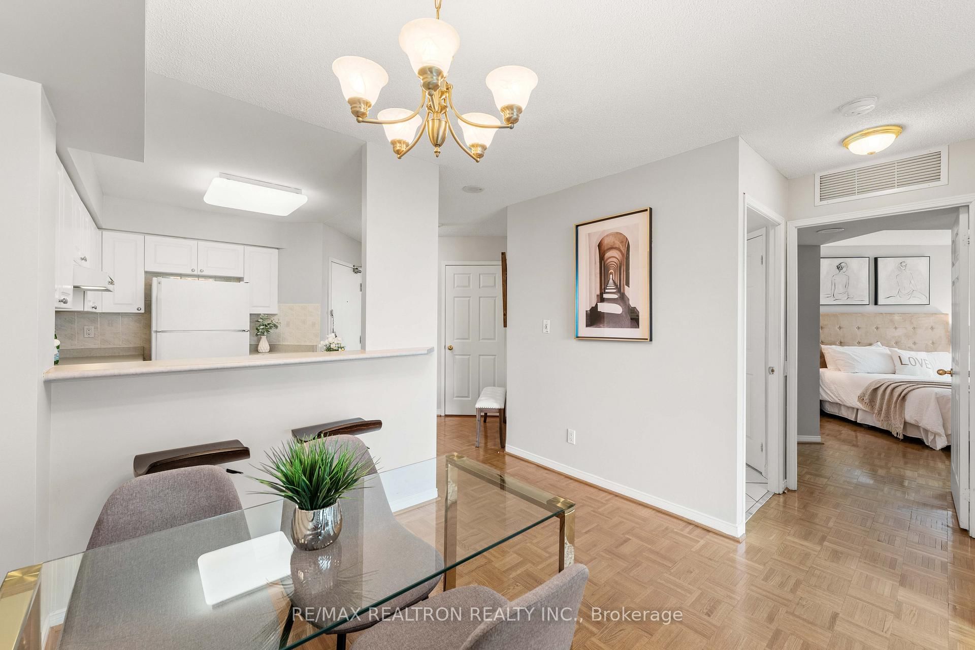 5 Emerald Lane, Unit 605