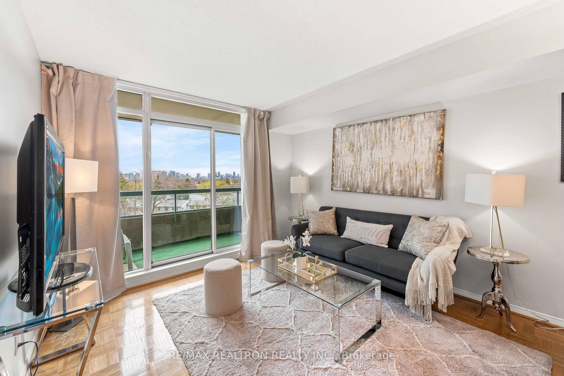 5 Emerald Lane, Unit 605