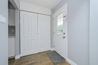 186 Beattie Avenue • New Tecumseth, ON photo 3