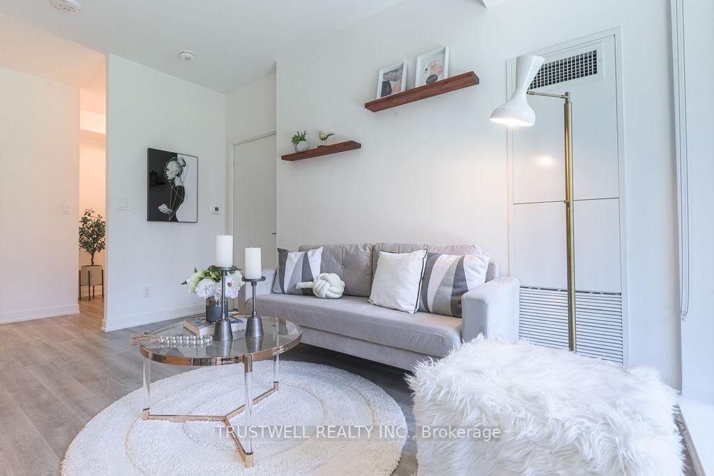 38 Simcoe Promenade • #407 • Markham, ON photo 4