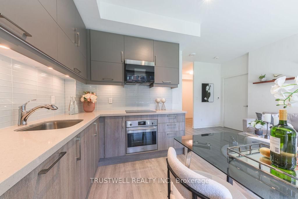 38 Simcoe Promenade • #407 • Markham, ON photo 6