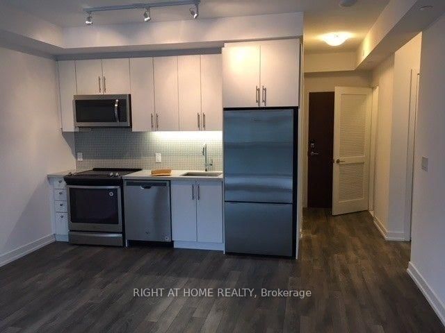 B214 - 271 Sea Ray Avenue