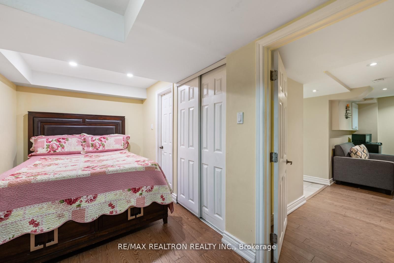 4 Sunshine Drive • Richmond Hill, ON photo 28