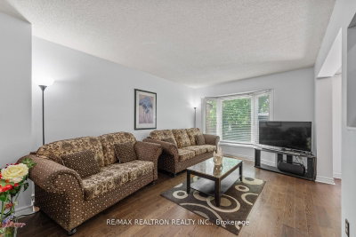 4 Sunshine Drive • Richmond Hill, ON photo 9