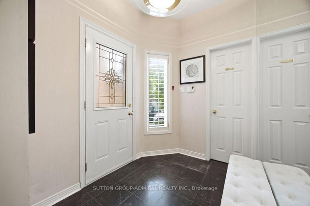 47 Brownstone Circle