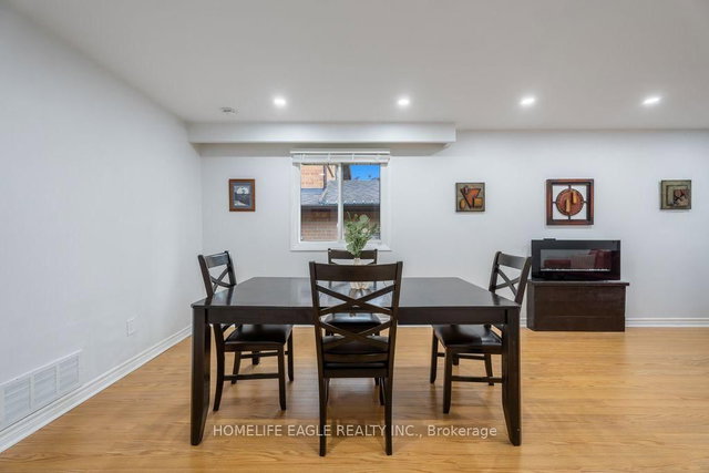 293 Plymouth Trail