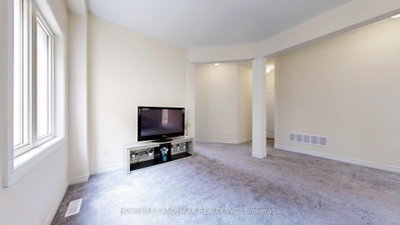 119 Hawkins Street • Georgina, ON photo 8