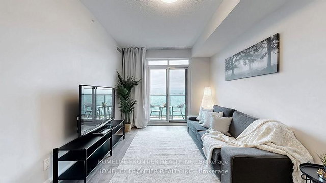 2528 - 7161 YONGE Street