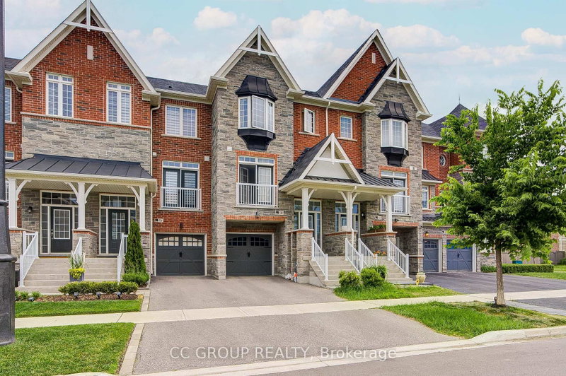 138 Farooq Blvd S, Vaughan, Ontario