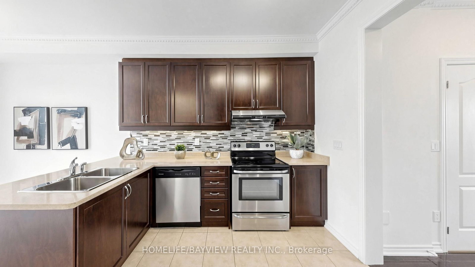 10981 Woodbine Avenue • Markham, ON photo 14