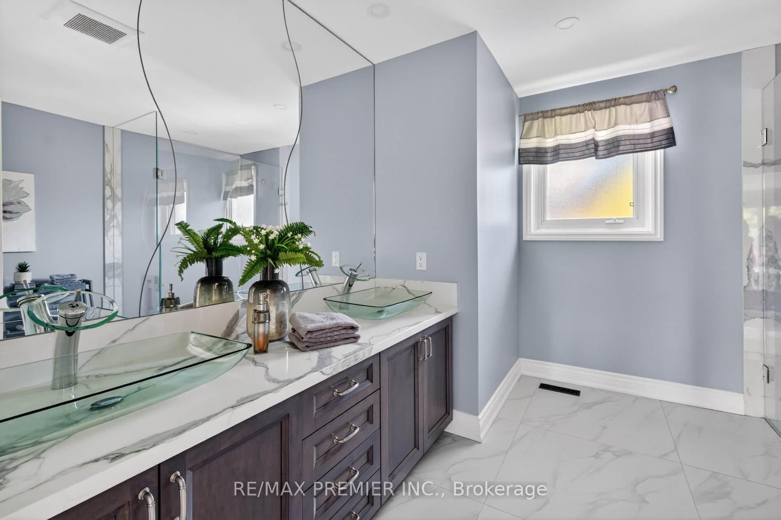 35 Lorengate Place • Vaughan, ON photo 24