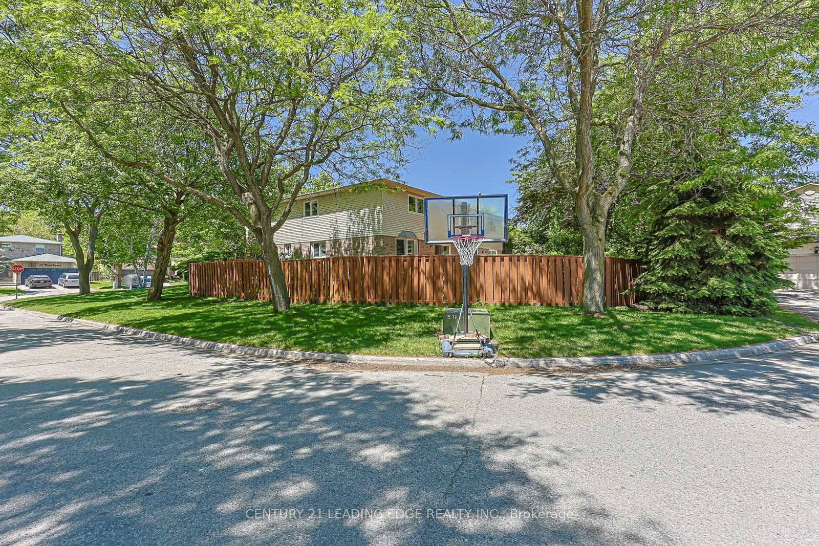 43 Bishop Crescent • Markham, ON photo 24