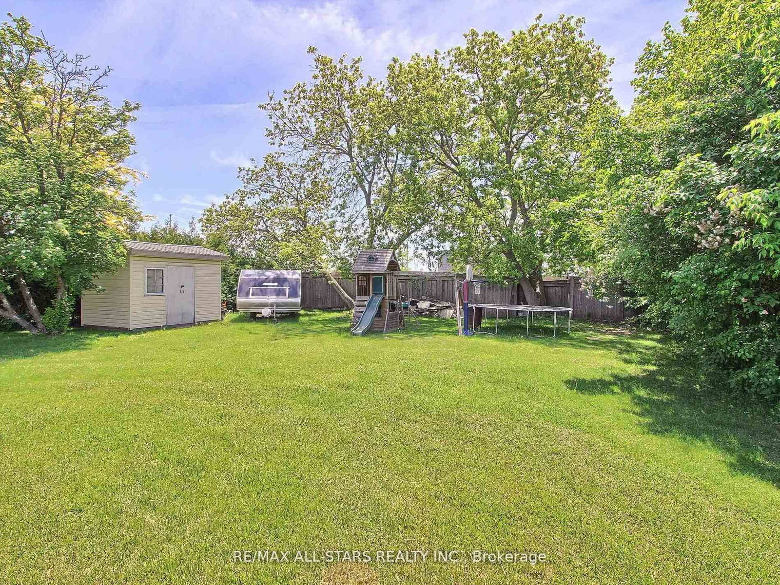 9 Riverglen Drive • Georgina, ON photo 16