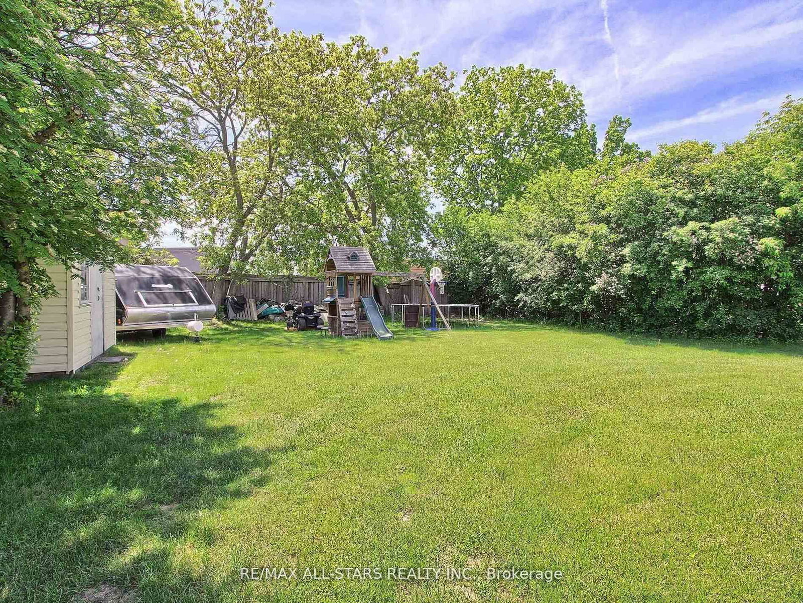 9 Riverglen Drive • Georgina, ON photo 17