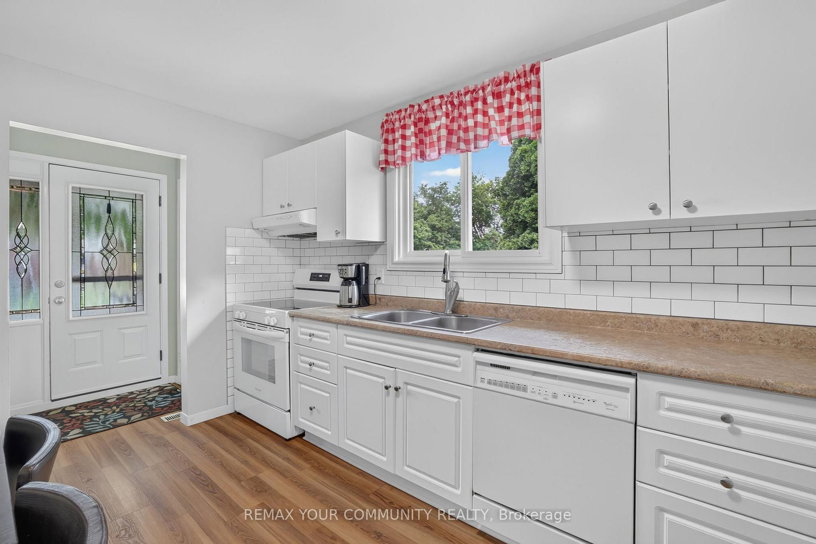 16 Zima Crescent • Bradford West Gwillimbury, ON photo 11
