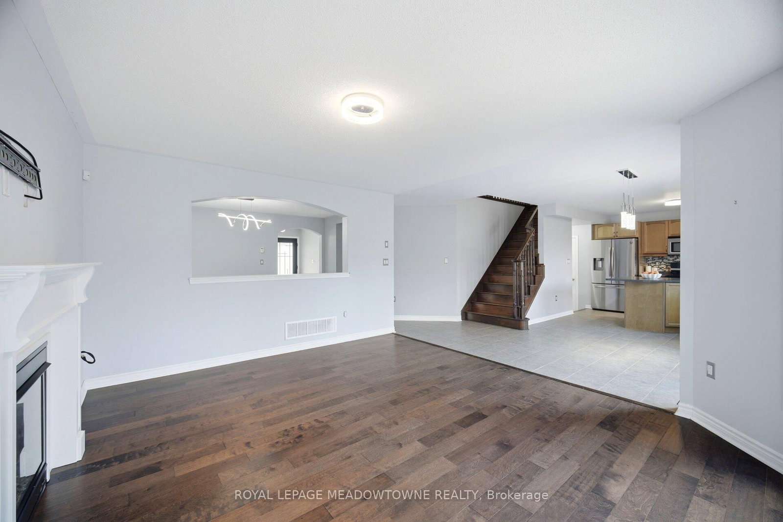 214 John W. Taylor Avenue W • New Tecumseth, ON photo 19