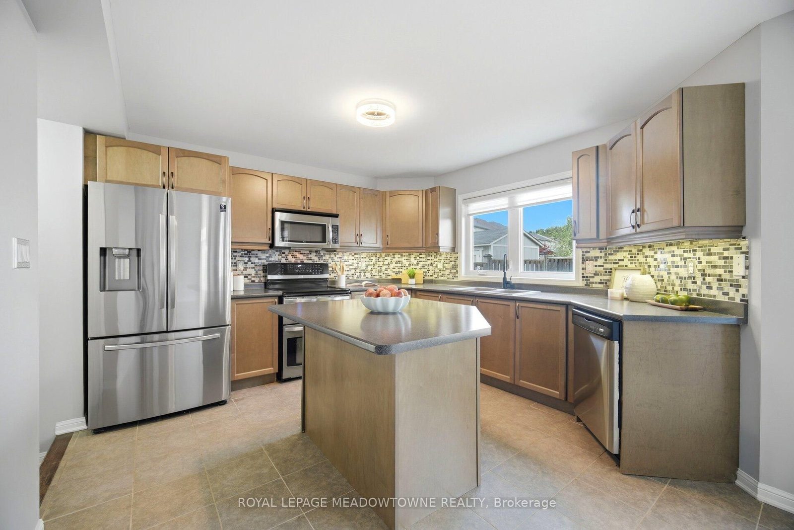 214 John W. Taylor Avenue W • New Tecumseth, ON photo 23