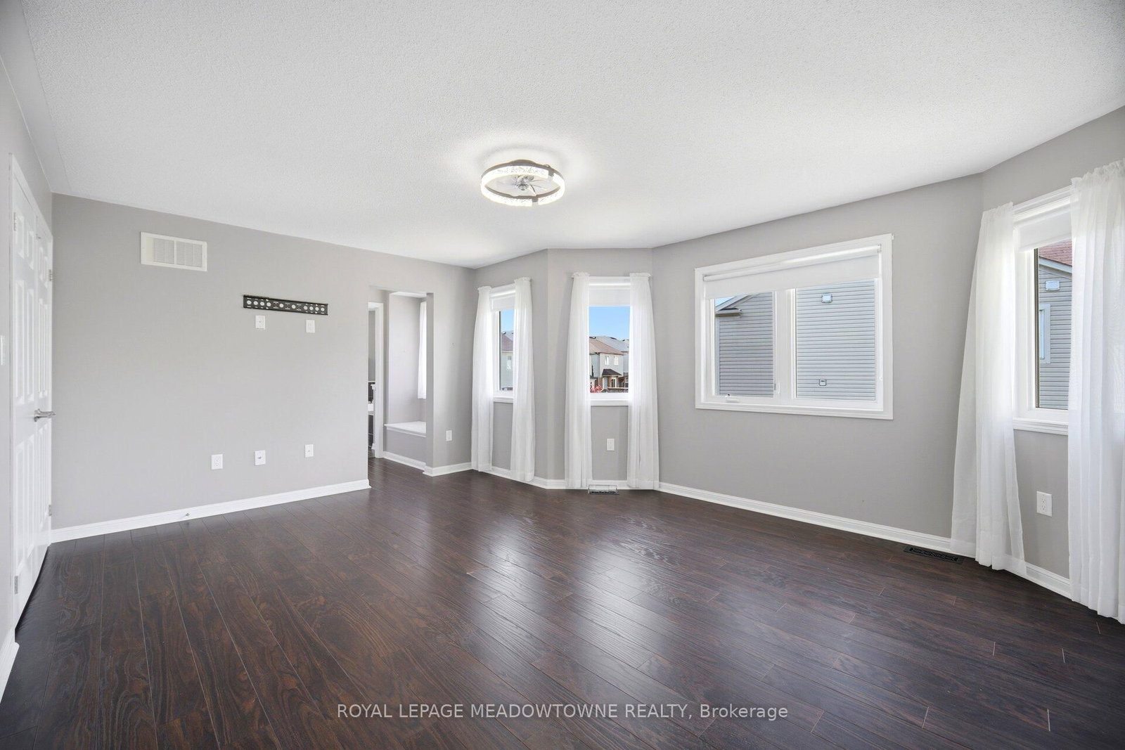 214 John W. Taylor Avenue W • New Tecumseth, ON photo 32