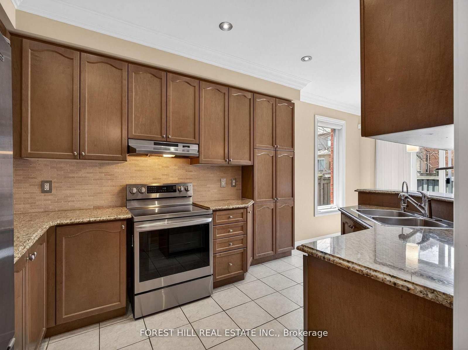 12 Stookes Crescent • Richmond Hill, ON photo 18