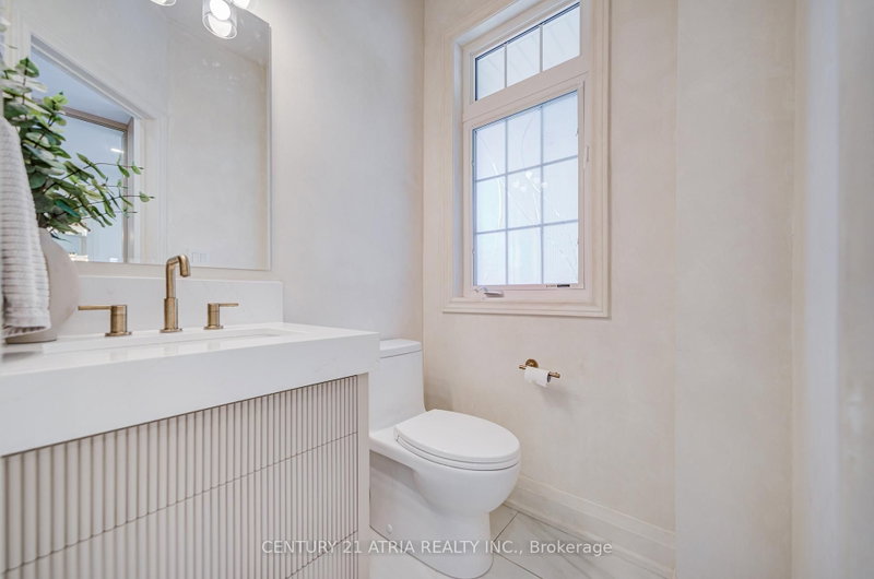 15 Asner Ave photo 5