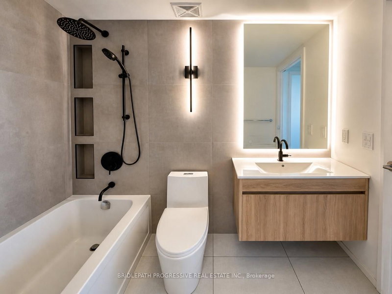 1211 - 9205 Yonge Street