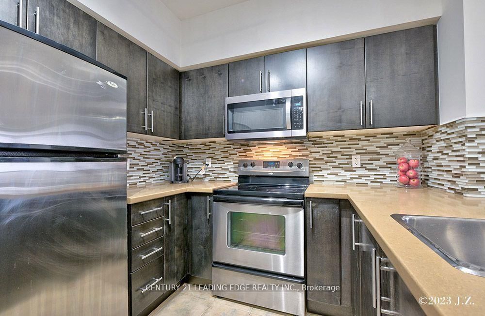 9225 Jane Street • #911 • Vaughan, ON photo 5