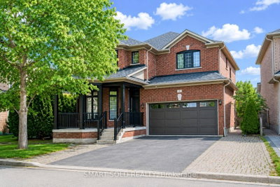 8 Gordon Weeden Road • Markham, ON photo 2