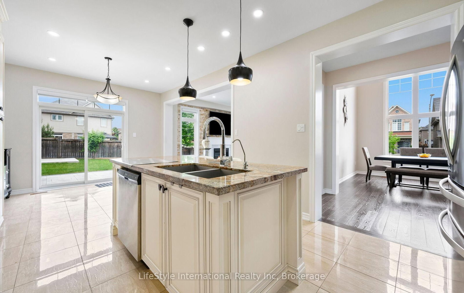 48 Hawke Crescent • New Tecumseth, ON photo 23