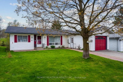 36 Tecumseth Pines Drive • New Tecumseth, ON photo 2