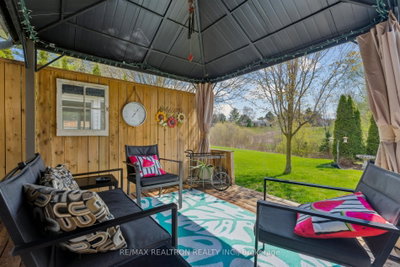 36 Tecumseth Pines Drive • New Tecumseth, ON photo 3