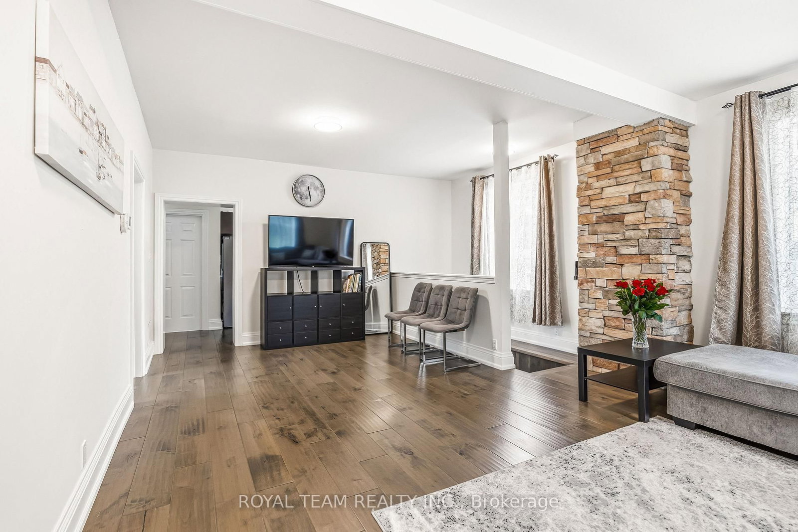 106 Centre Street • King, ON photo 9