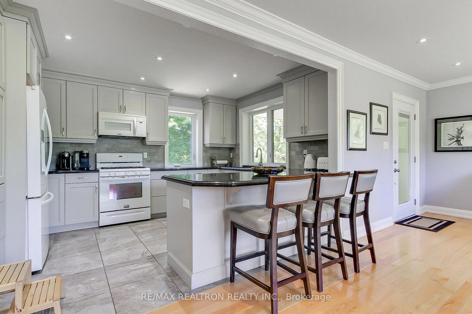 203 Pefferlaw Road • Georgina, ON photo 11