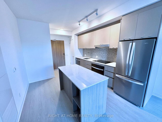 221 - 8188 Yonge Street