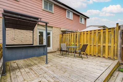 255 Cedar Avenue • Richmond Hill, ON photo 9
