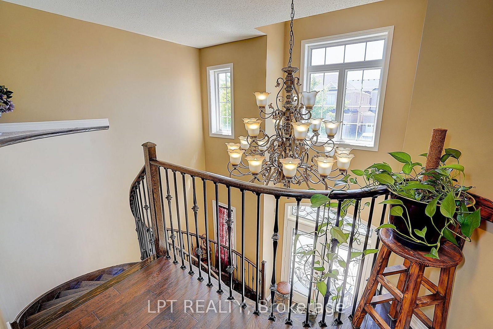 1168 McTavish Drive • Newmarket, ON photo 15