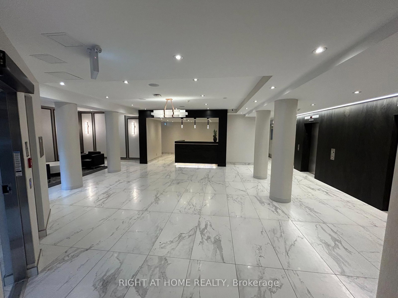 7460 Bathurst • #201 • Vaughan, ON photo 6