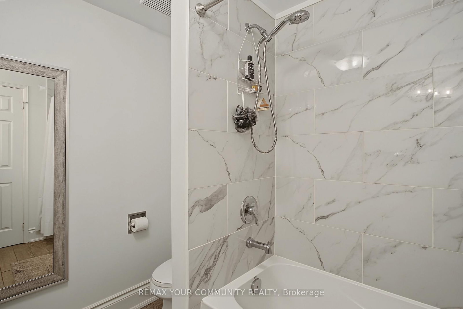 23 Cranberry Lane • Aurora, ON photo 28
