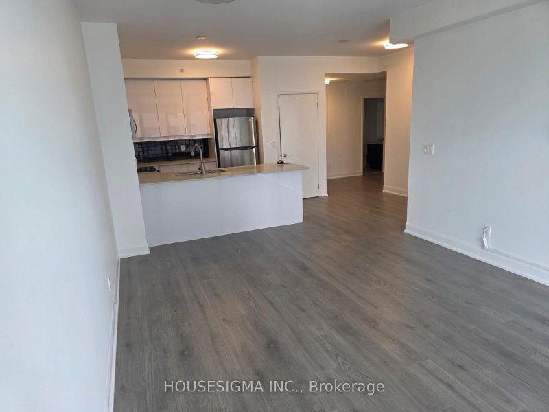 2206 - 2910 Highway 7 W