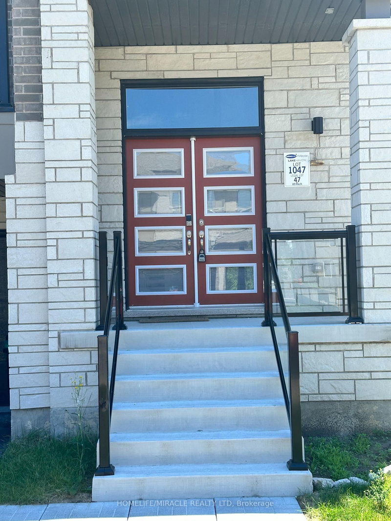 689 Mika Street