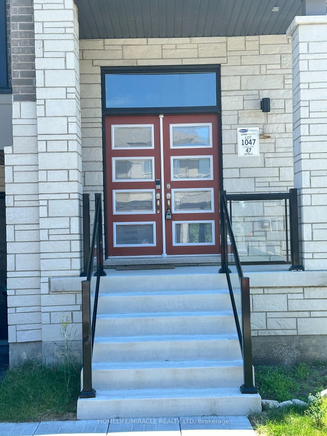 689 Mika Street