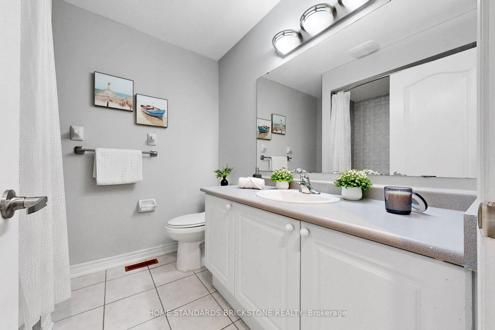 4 APOLLO Drive • Richmond Hill, ON photo 32