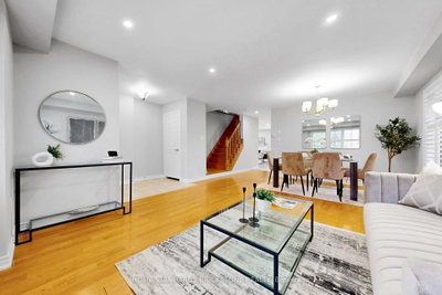 4 APOLLO Drive • Richmond Hill, ON photo 6