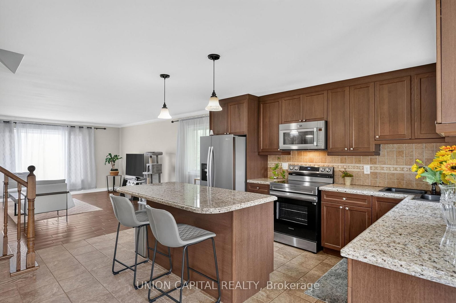 3132 Ravenshoe Road • Georgina, ON photo 12